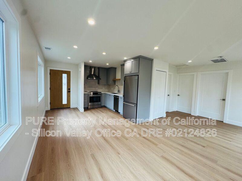 1072 S 11th St #2 - Photo 4 of 11