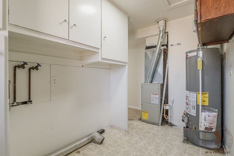 1313 N 20th St - Photo 6 of 10