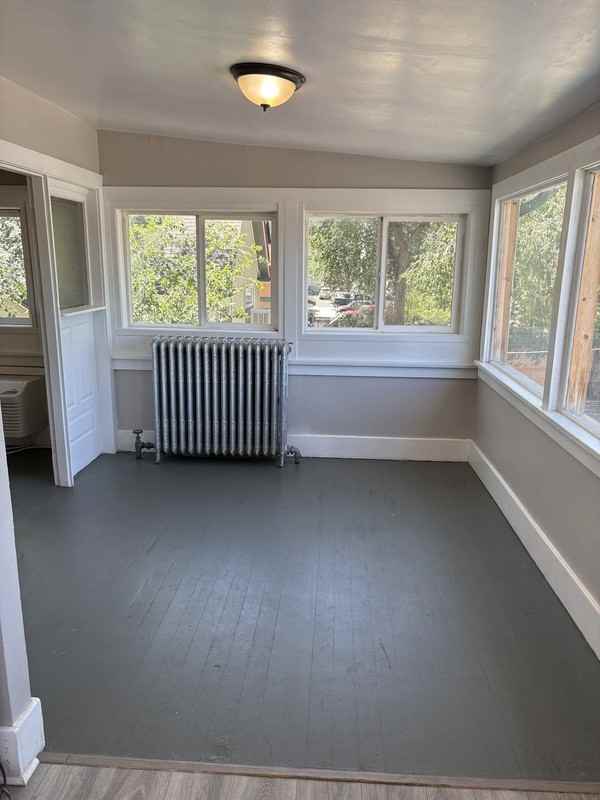 1060 Grand Ave - Photo 3 of 9