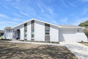 10449 Mayflower Rd - Photo 1 of 1