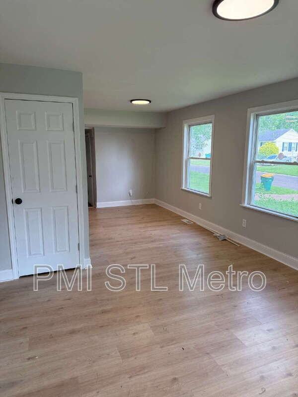10432 Balmoral Dr - Photo 2 of 12