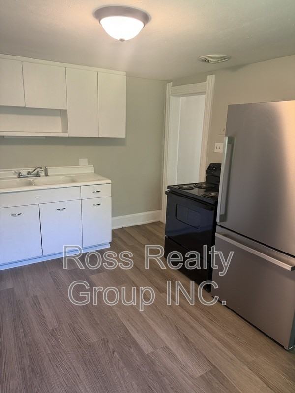 1418 Colburn St - Photo 3 of 8