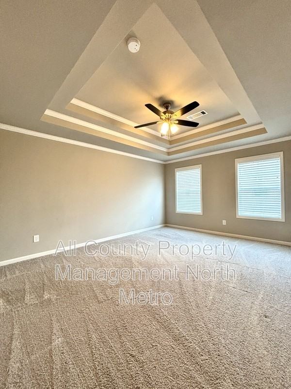 5064 Silver Fox Trl - Photo 5 of 13