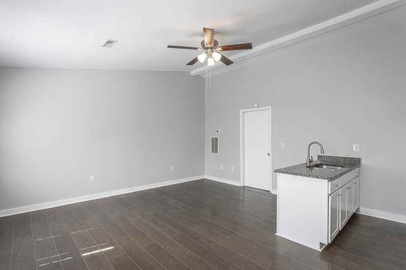 100 Creeks Bend Dr #74 - Photo 4 of 17