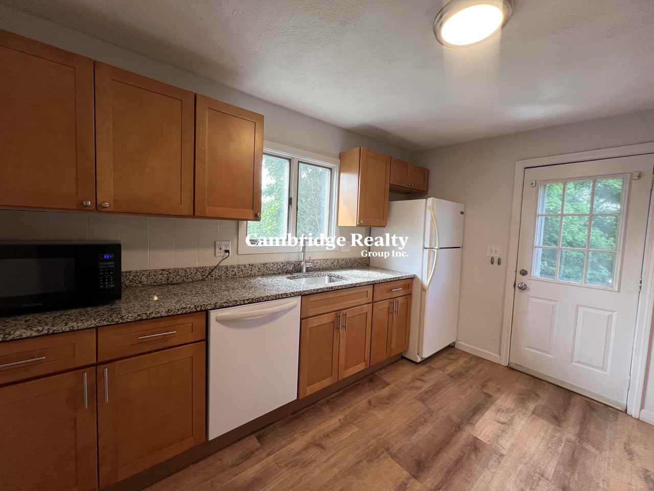 143 Washington Cir #2 - Photo 2 of 15
