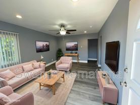 1031 W 102nd St #1 - Photo 1 of 1