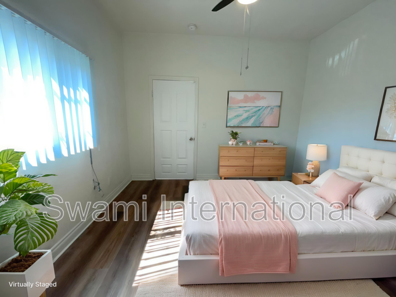 932 W 62nd St - Photo 3 of 19