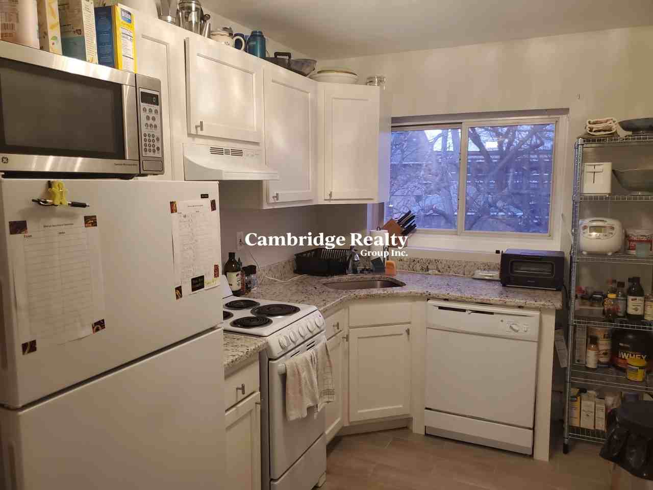 63 Selkirk Rd #8T - Photo 5 of 16