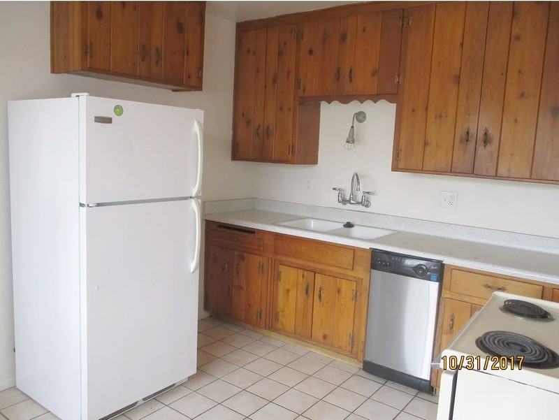 1133 Reed Ave - Photo 5 of 10