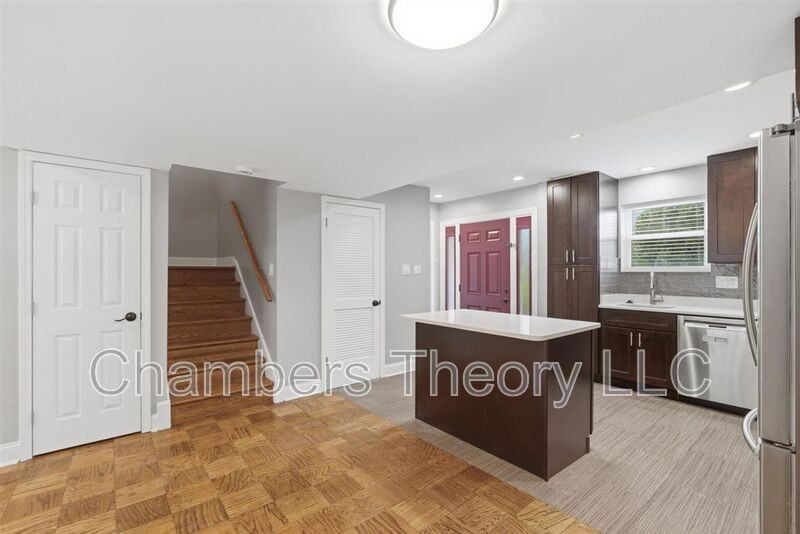 1021 First St - Photo 3 of 42