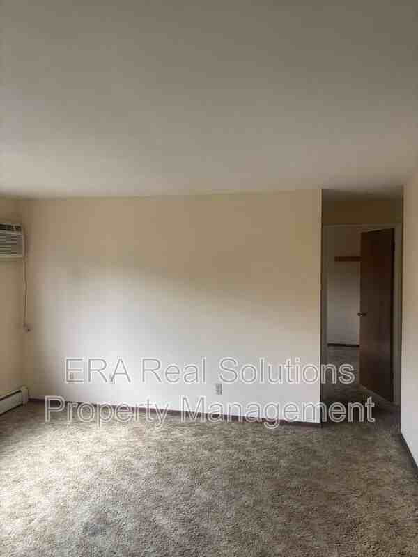 952 Seton Ave - Photo 4 of 8