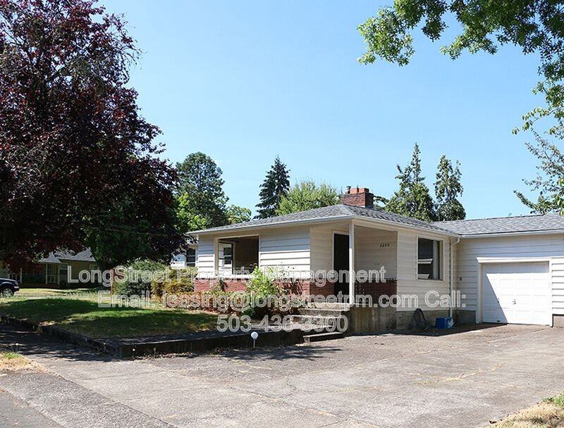 3255 Nw Fillmore Ave - Photo 2 of 23