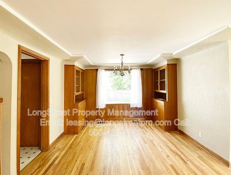 3255 Nw Fillmore Ave - Photo 5 of 23