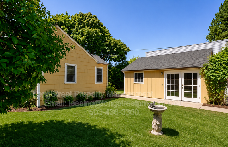 744 Nw 16th St - Photo 2 of 31