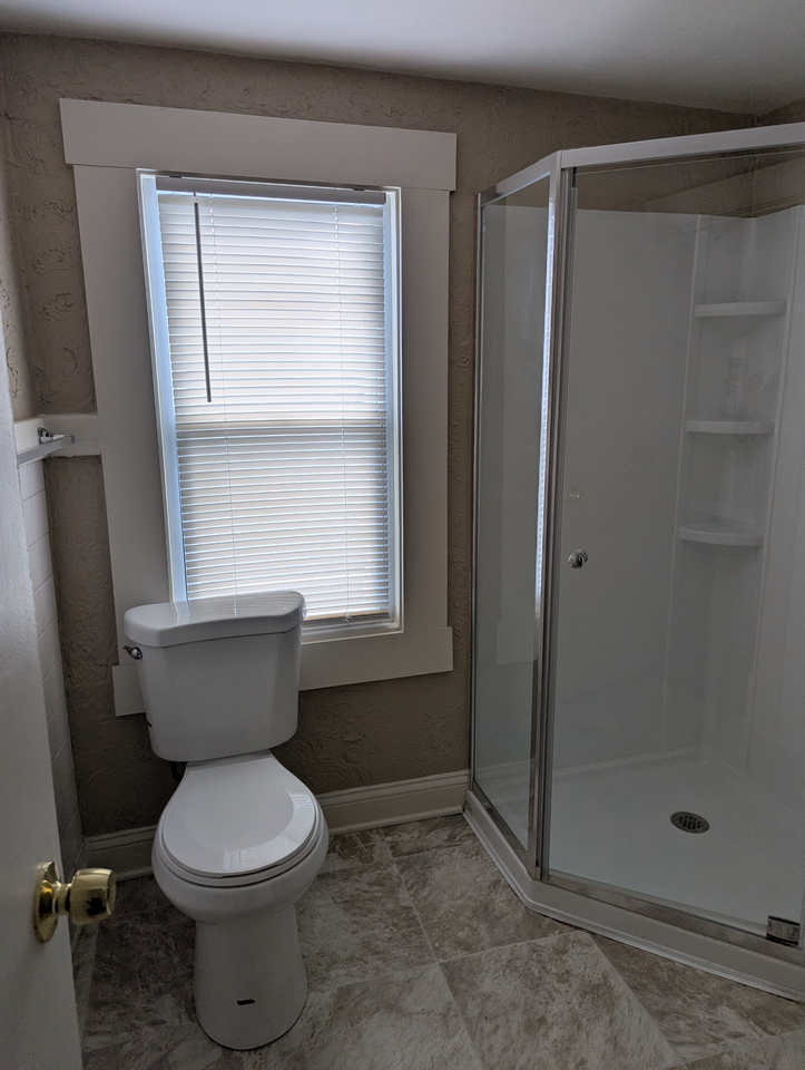 Single Family Homes and Duplexes - Photo 5 of 11