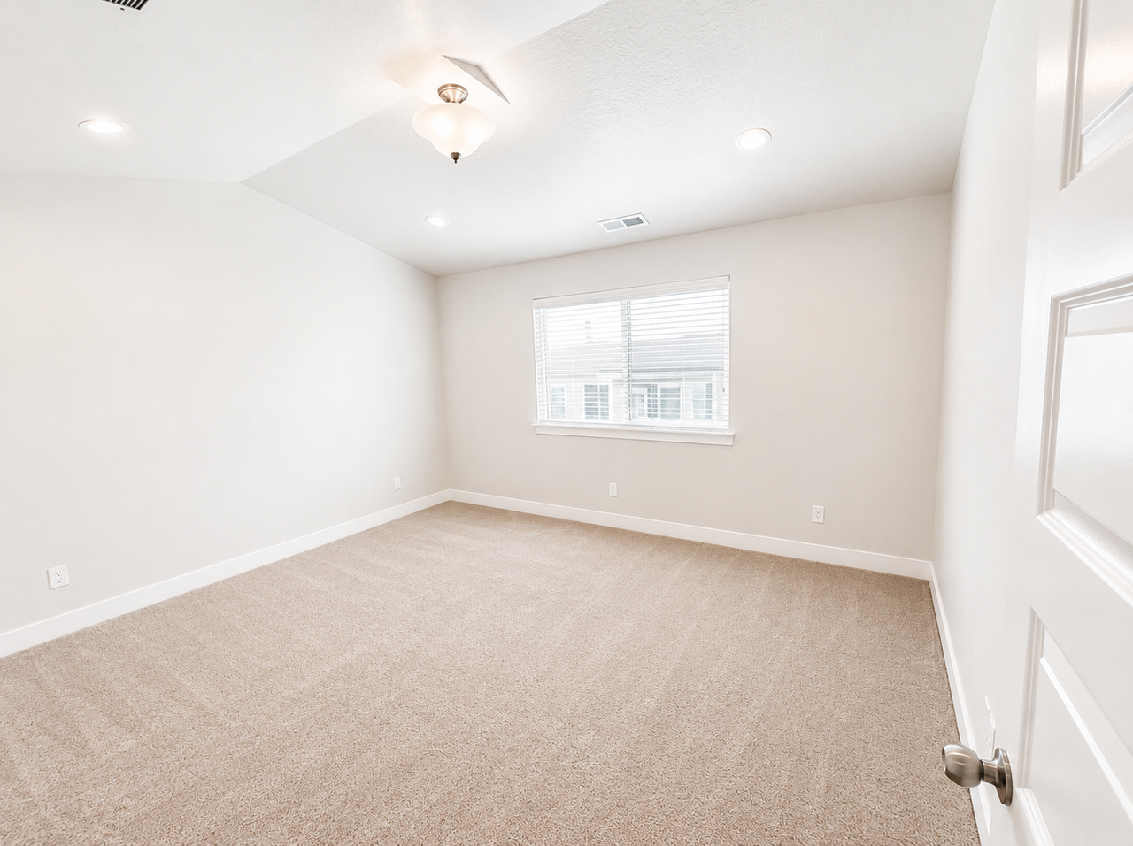 1727 N 3830 W - Photo 5 of 10