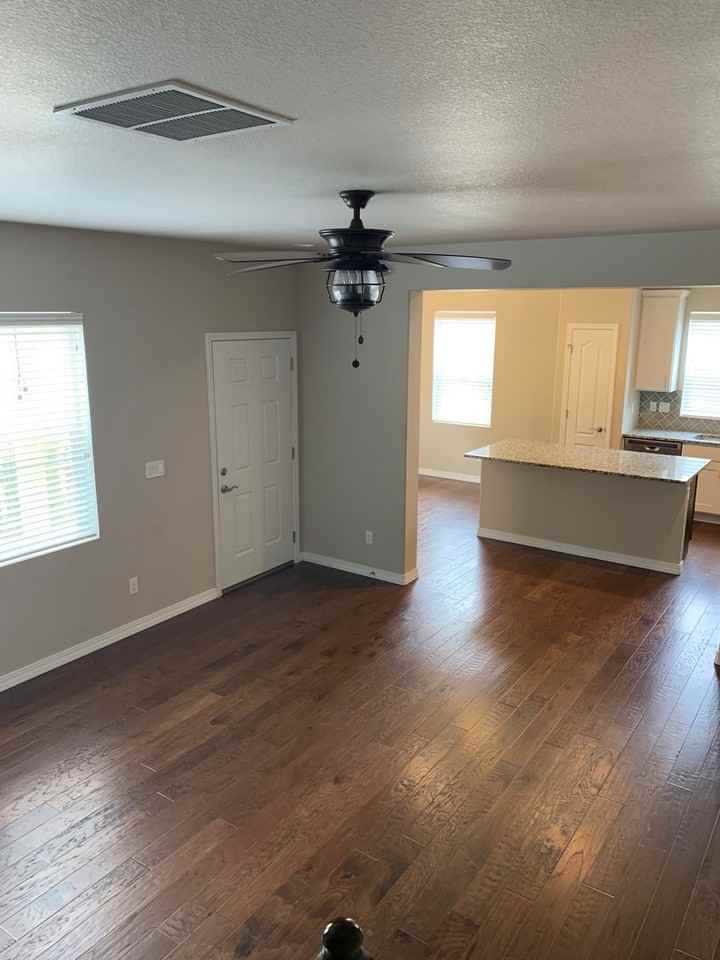 1575 Portland Gold Dr - Photo 4 of 27