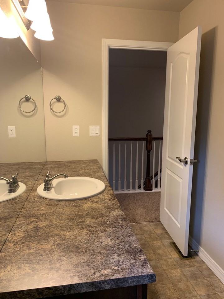 1575 Portland Gold Dr - Photo 7 of 27
