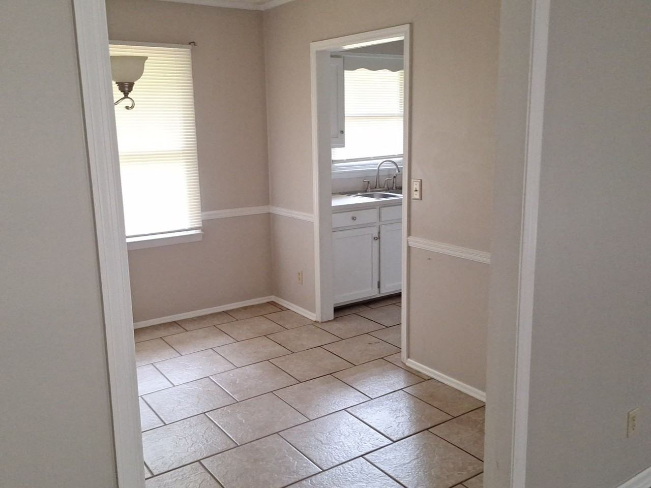 7 Rodney Ct - Photo 3 of 24