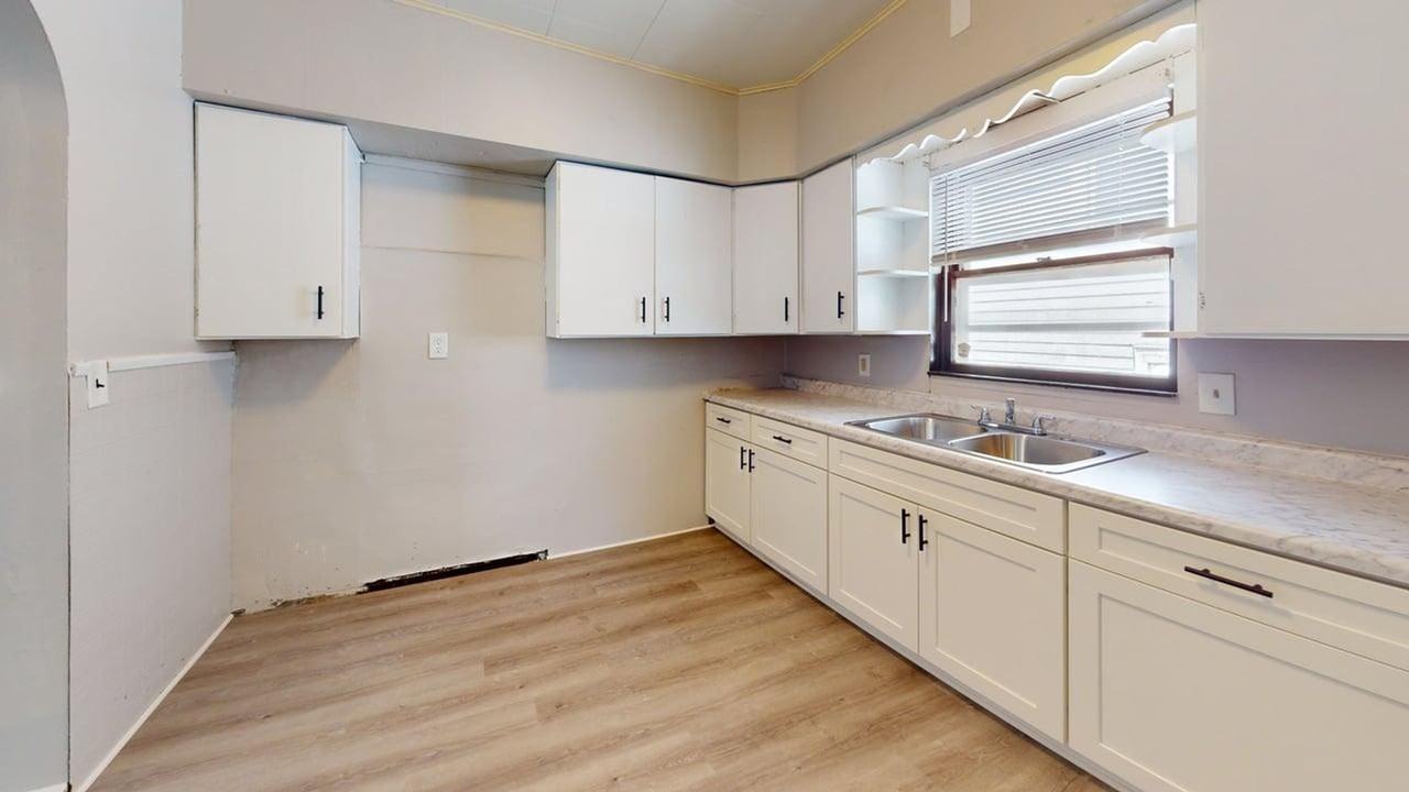 11813 Dove Ave - Photo 4 of 14