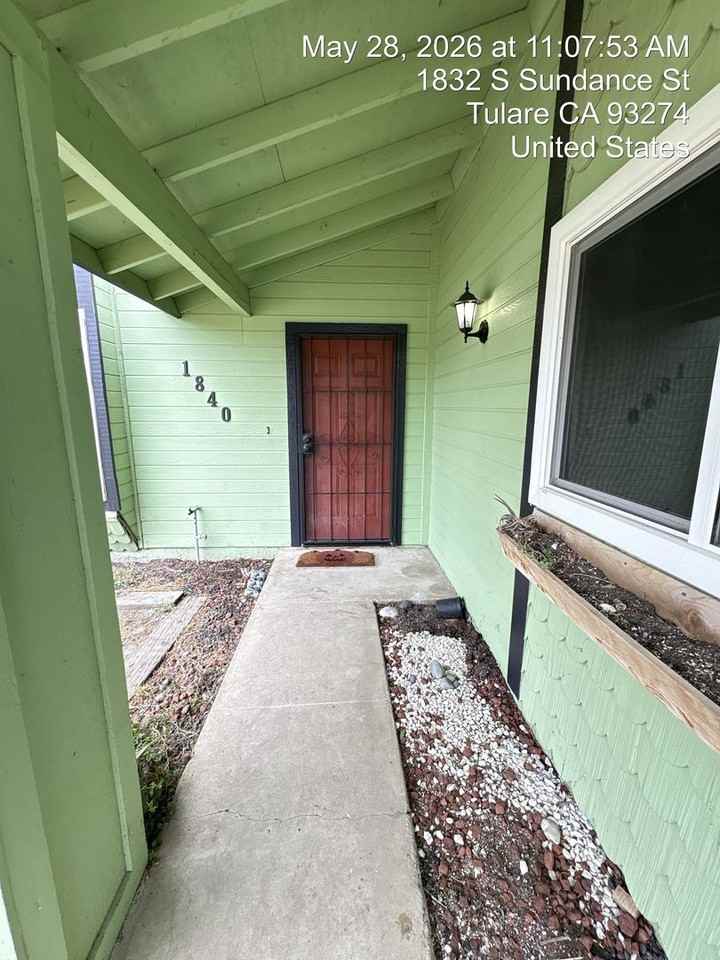 1840 S Sundance St - Photo 2 of 22