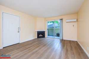 featured image of 2750 Somerset Park Cir