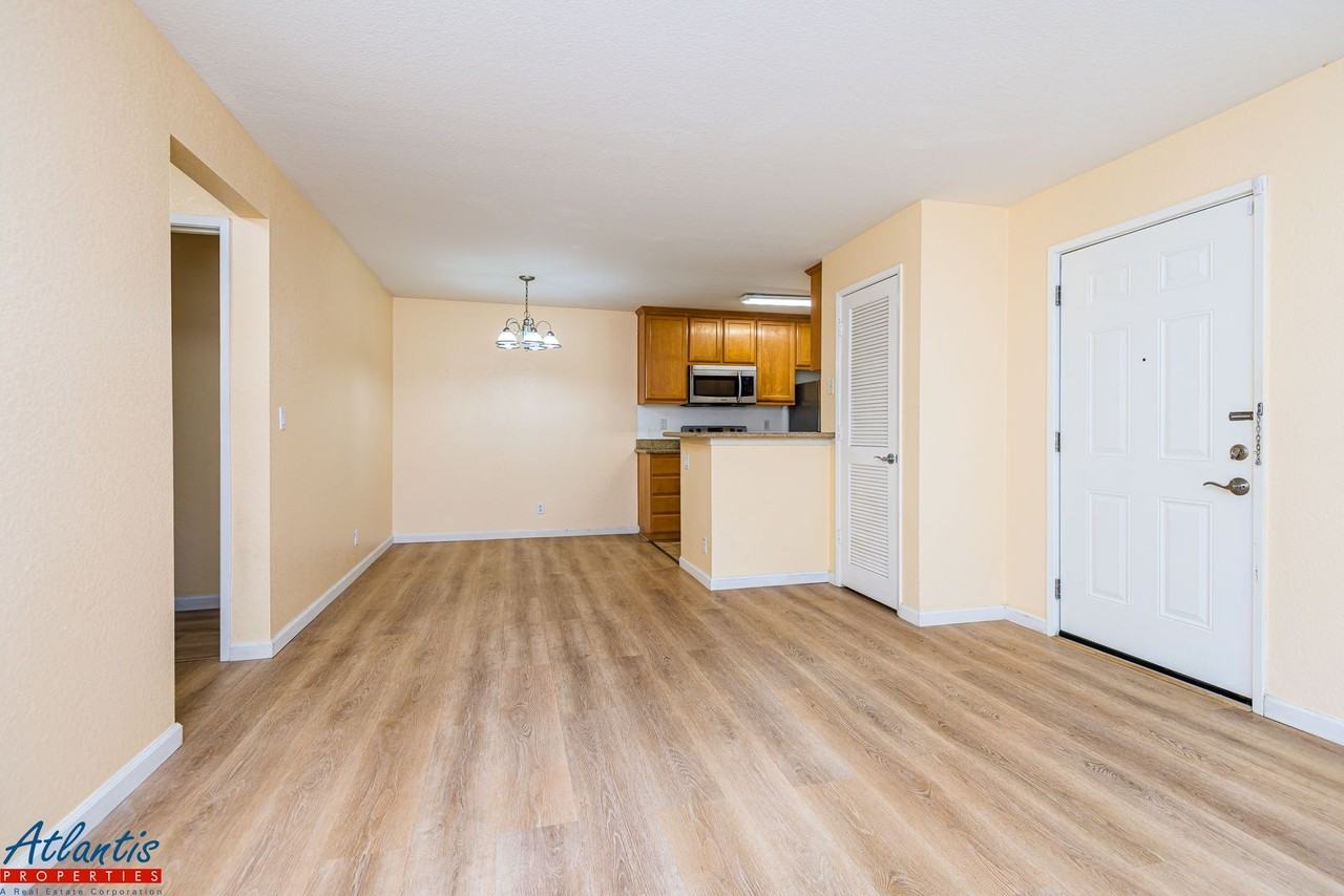 2750 Somerset Park Cir - Photo 3 of 17