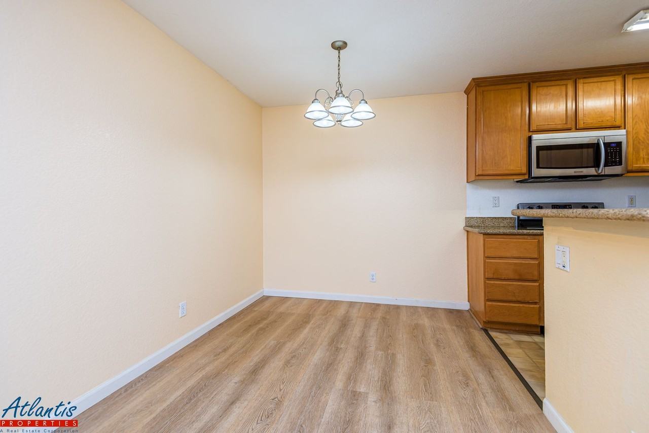 2750 Somerset Park Cir - Photo 4 of 17