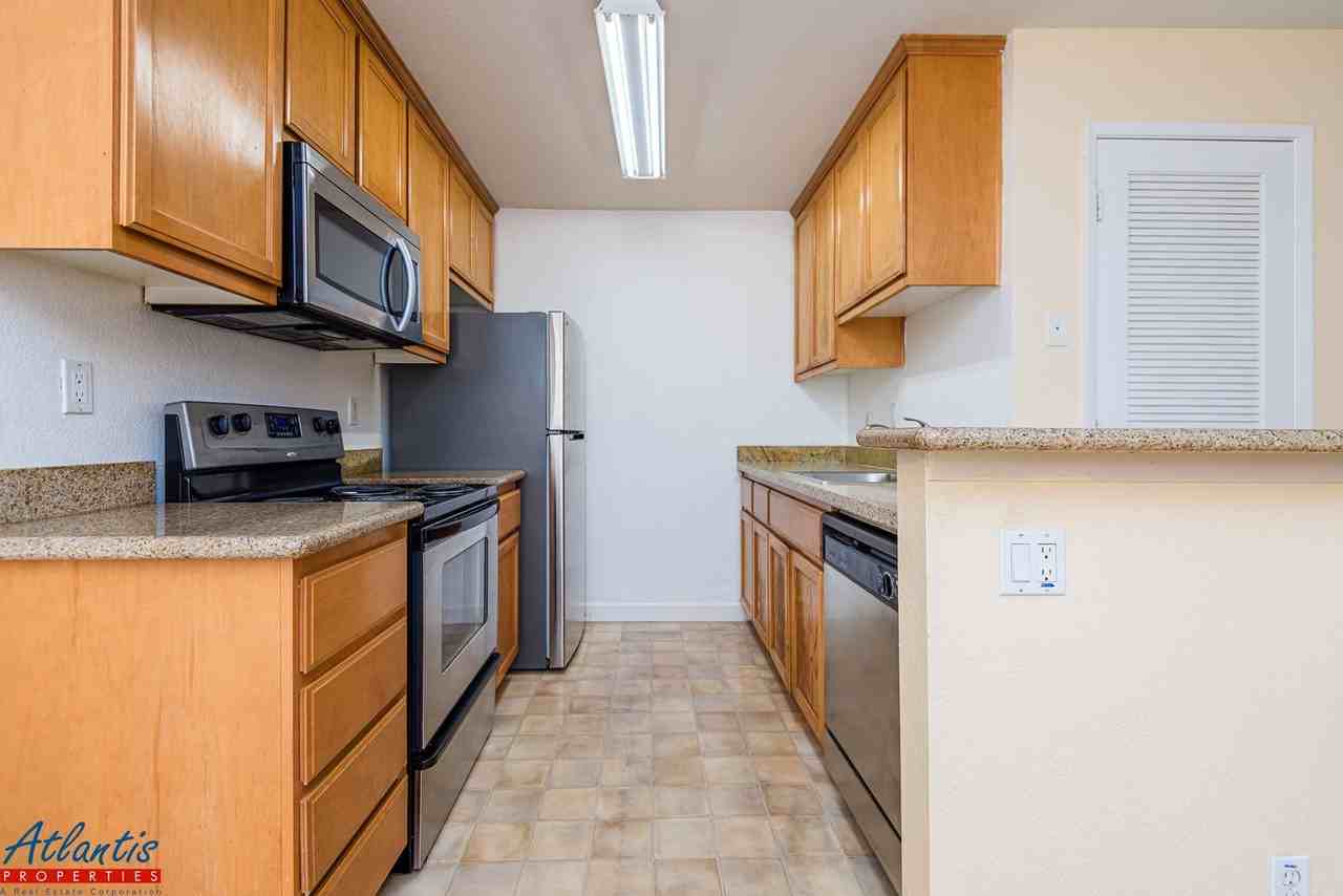 2750 Somerset Park Cir - Photo 5 of 17