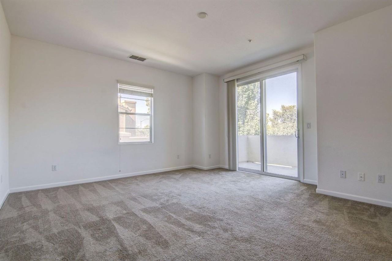 8464 Crystal Walk Cir - Photo 3 of 22