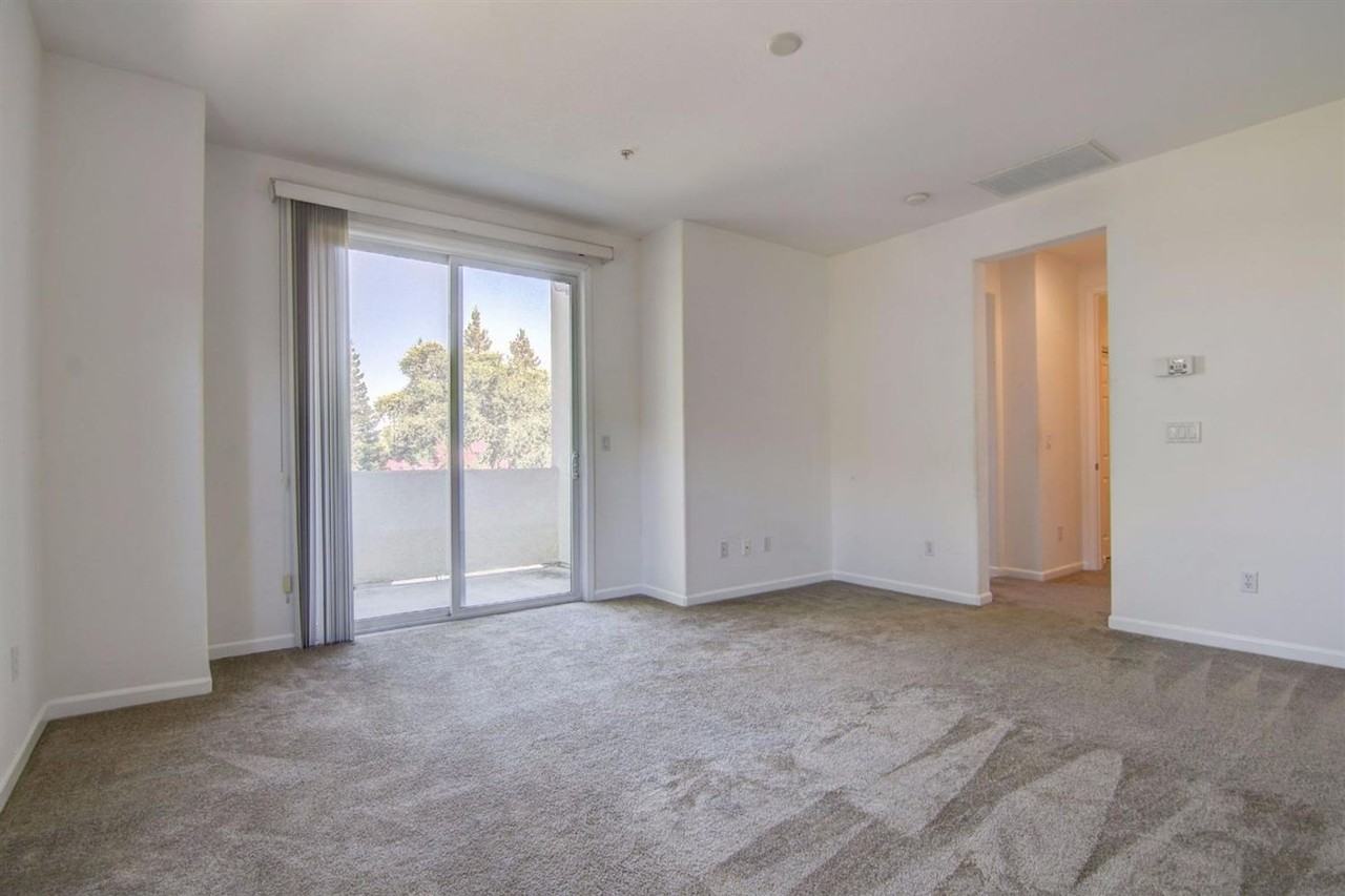 8464 Crystal Walk Cir - Photo 4 of 22