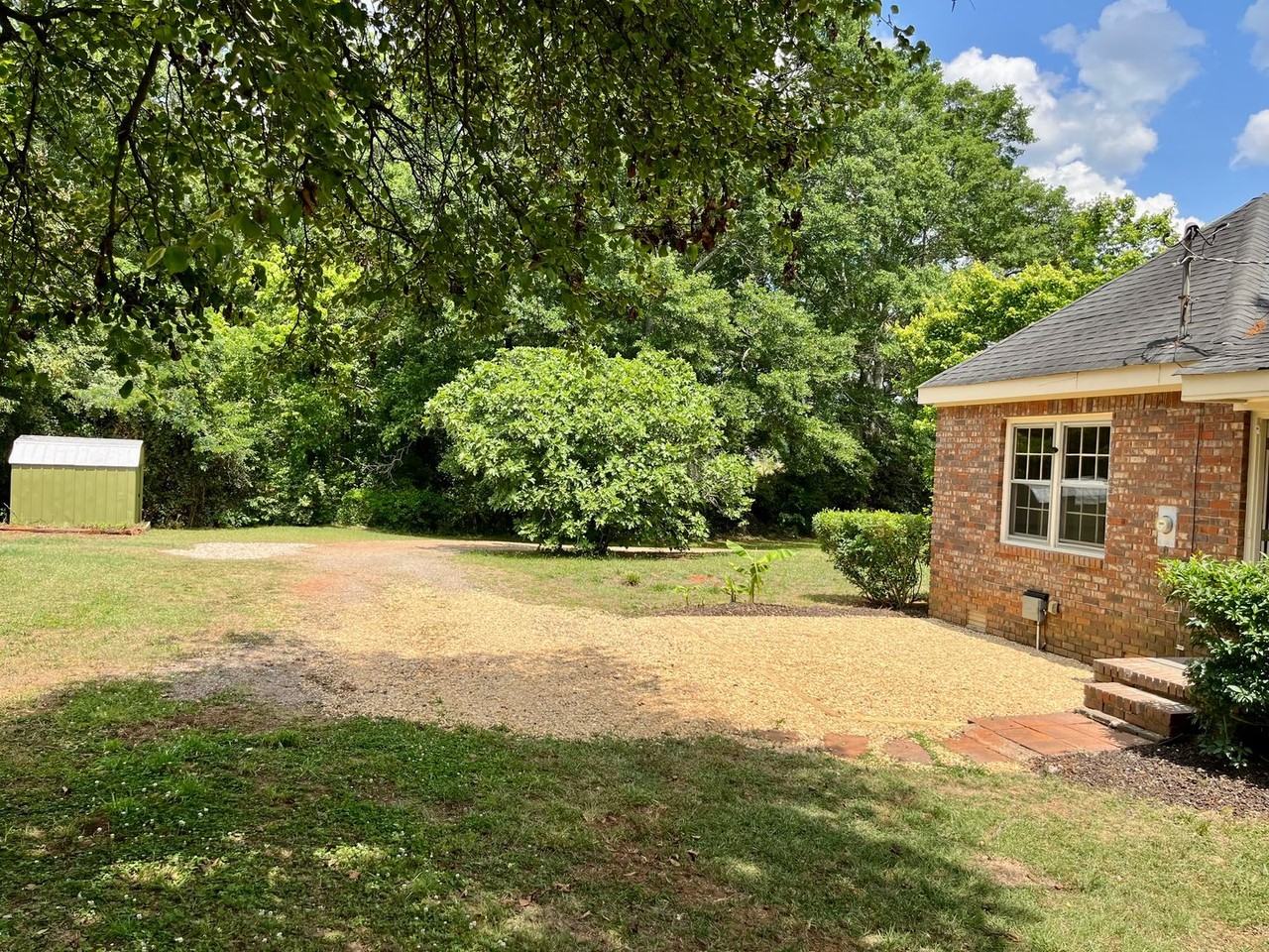 2061 Hodges Mill Rd - Photo 2 of 9