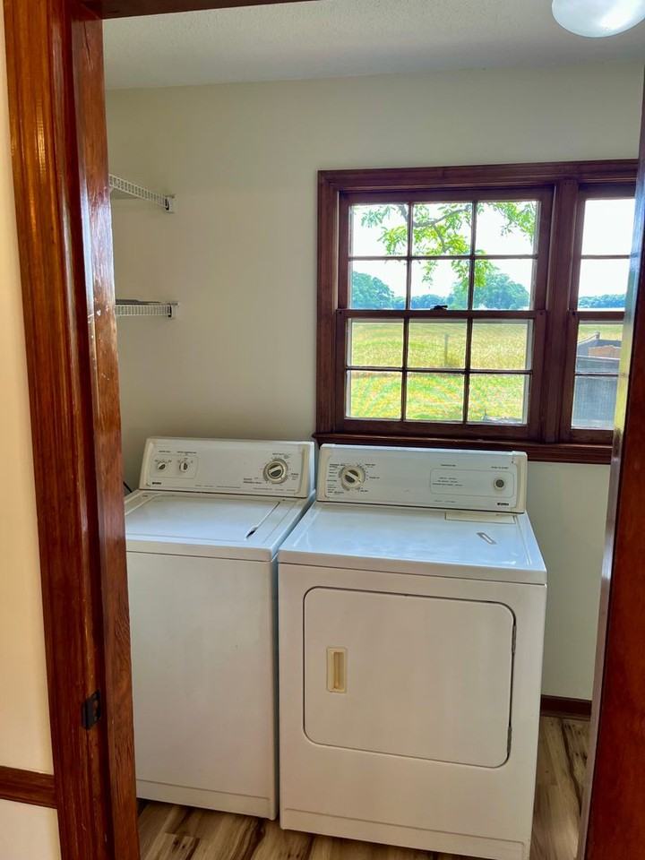 2061 Hodges Mill Rd - Photo 3 of 9