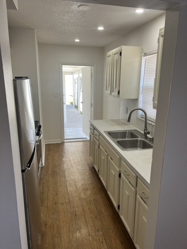 1720 53rd St S #1720 - Photo 5 of 11