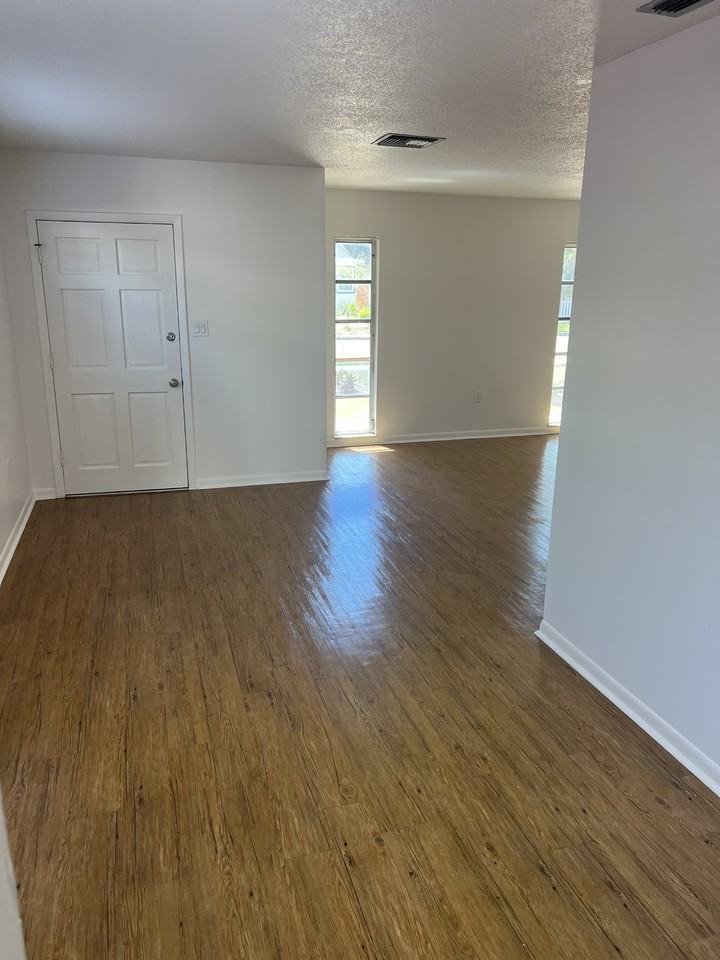 1720 53rd St S #1720 - Photo 6 of 11