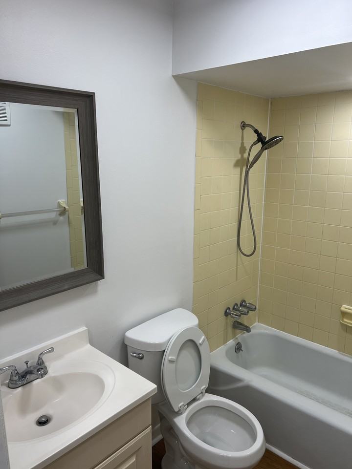 1720 53rd St S #1720 - Photo 7 of 11