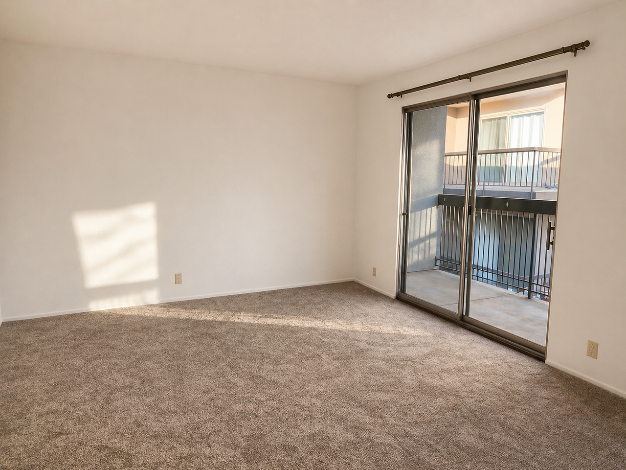 150 Pearl St #314 - Photo 3 of 9