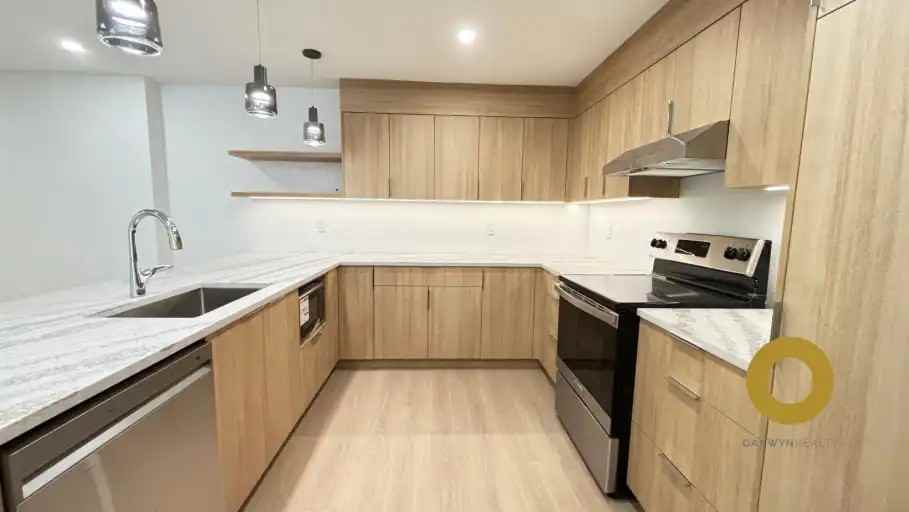 572 Verona Pl - Photo 2 of 15