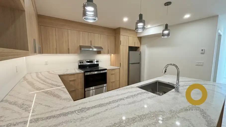 572 Verona Pl - Photo 4 of 15