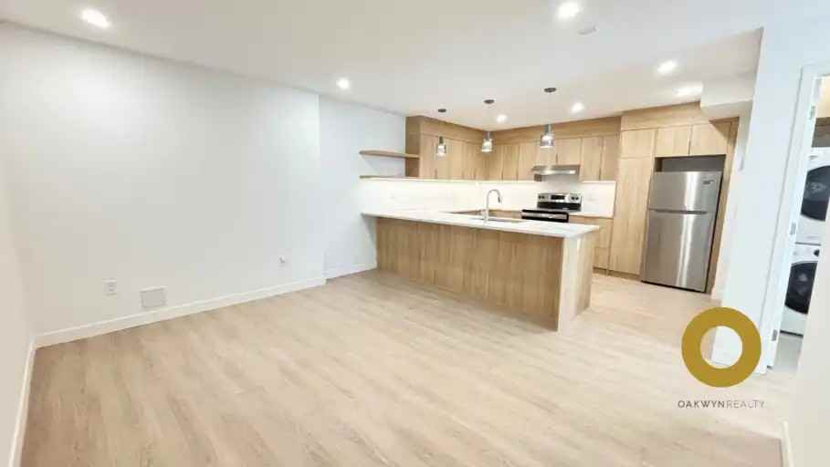 572 Verona Pl - Photo 7 of 15