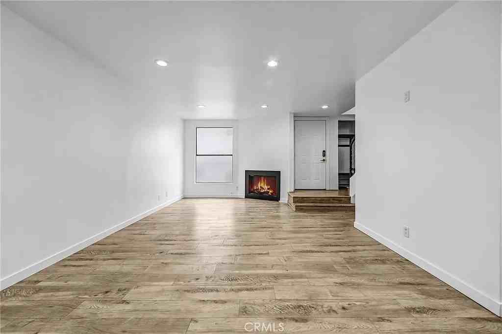 219 N Isabel St #4 - Photo 4 of 48