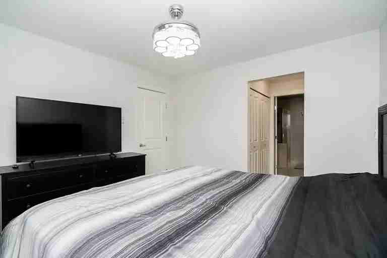14888 62 Ave #12 - Photo 6 of 8
