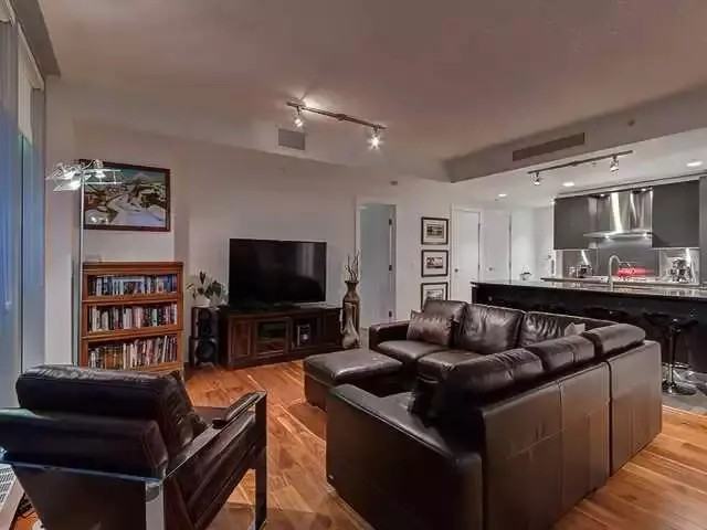 433 11 Ave Se #1005 - Photo 2 of 8