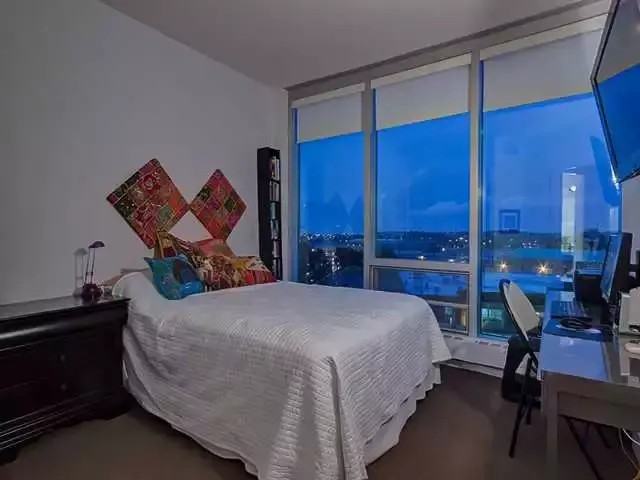 433 11 Ave Se #1005 - Photo 5 of 8