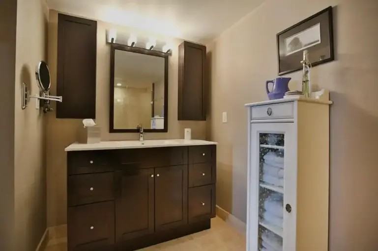 100 Bronte Rd #304 - Photo 7 of 8