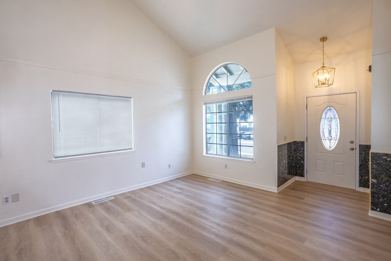 183 Creekside Cir #NA - Photo 3 of 21