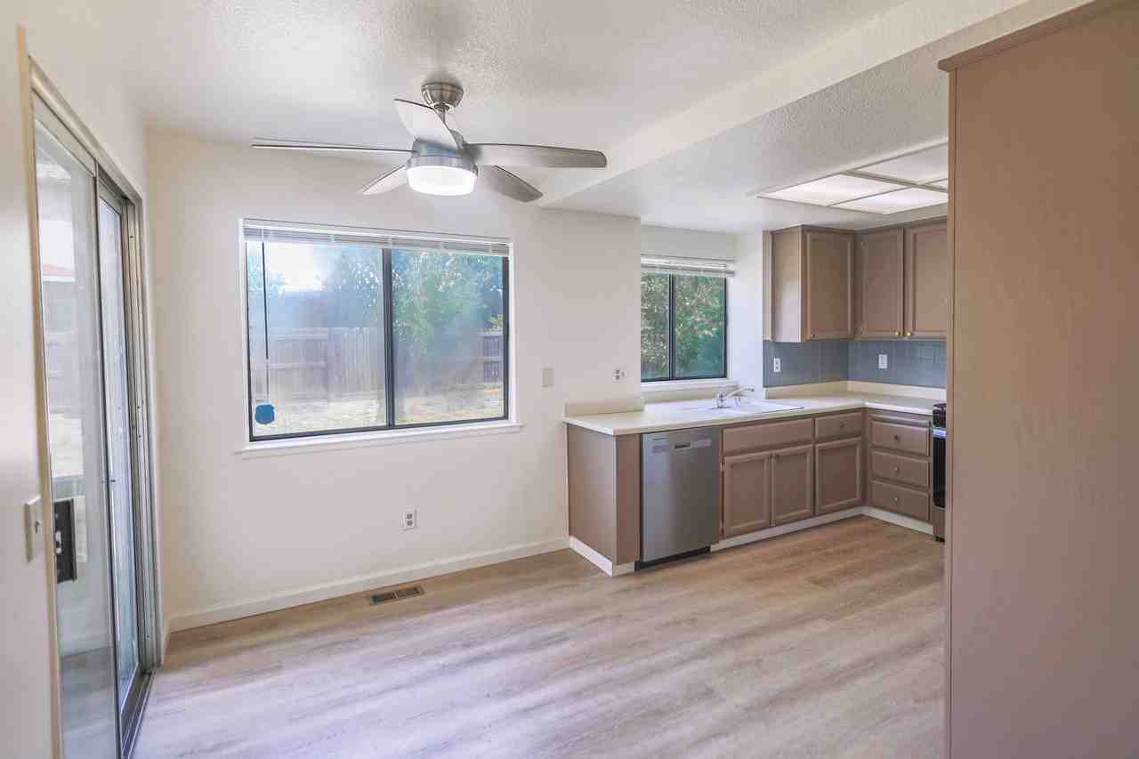183 Creekside Cir #NA - Photo 6 of 21