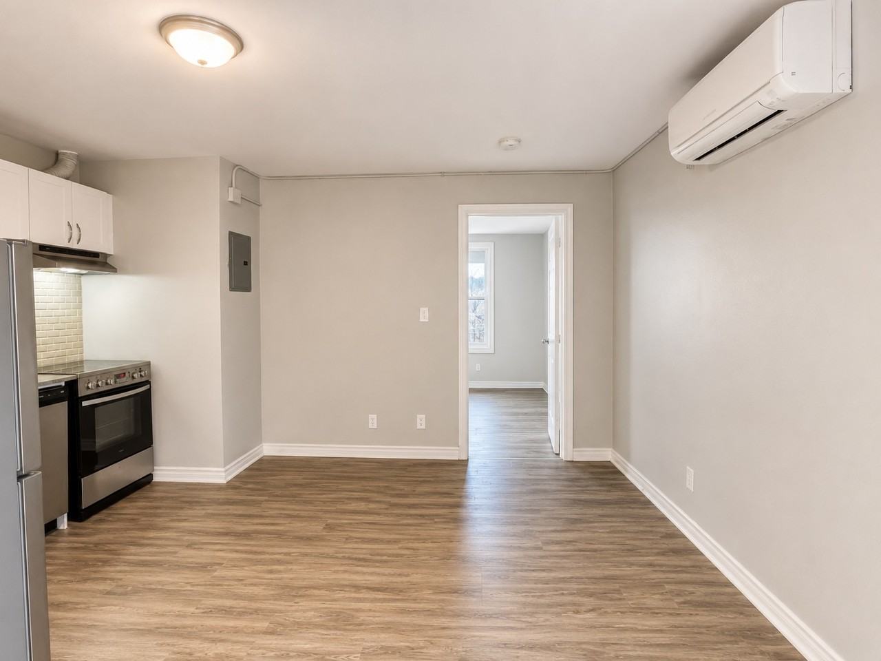 265 Emerald Street North #17 - Photo 3 of 8
