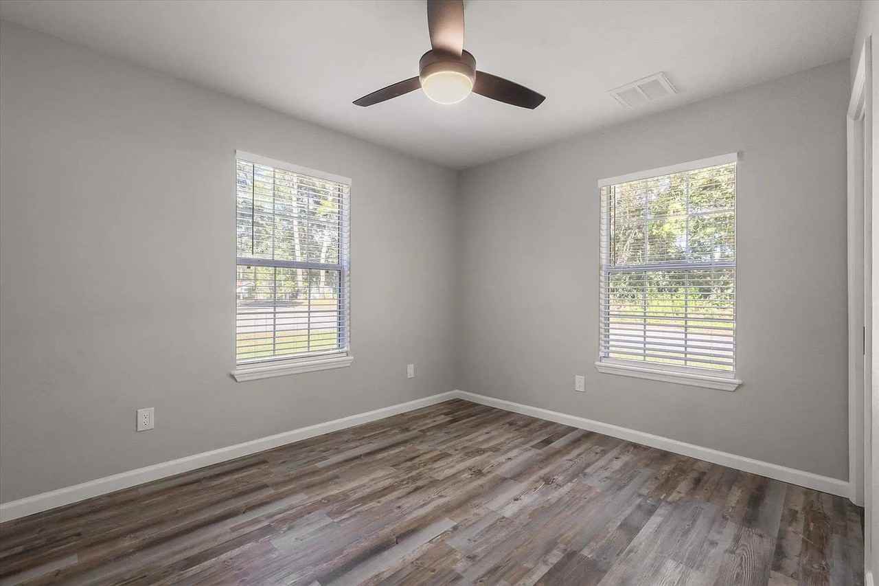 2901 Baltic Ave - Photo 4 of 22