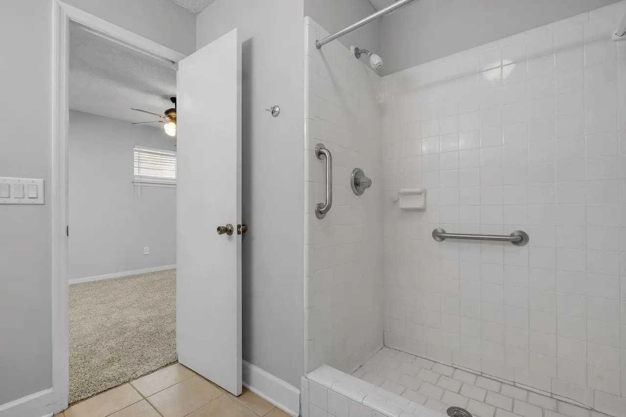 4258 Benchmark Trce - Photo 5 of 19